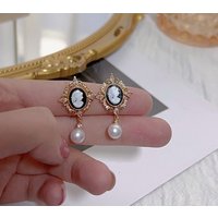 2023 New Queen's Classical Court Earring Natural Freshwater Pearl 14K Gold Filled Ladies Stud Earrings Jewelry For Women Gifts