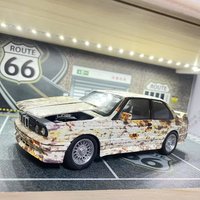1:24 1988 M3 E30 Rust Damaged Version Alloy Sports Car Model Diecasts Metal Classic Car Vehicles Model Sound Light Kids Toy Gift