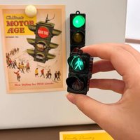New Traffic Light Magnetic Refrigerator Sticker Traffic Toy Pedestrian Light Creative Magnetic Decoration Accessories