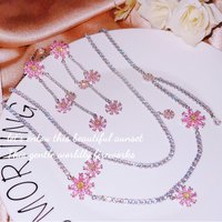 2026 new 100% 925 silver design in the shape of flowers, a simple and elegant jewelry set. Suitable as a gift.