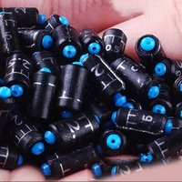30pcs Pre-Drilled Lead Fishing Sinkers with Numbered Scales (1-6) - Quick-Change Black & Blue Mixed Color Weights