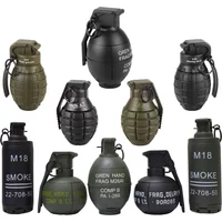 Taktyczna granata dymna model M67, granata wybuchowa, granata wodna, granata dymna odbijająca się od powierzchni i inne 10 różnych modeli granatów airsoftowych.