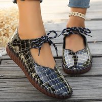 Women Casual Flats Shoes Summer Fashion Sneakers Femme Lace Up Walking Sport Shoes Women Designer Running Shoes Zapatos De Mujer