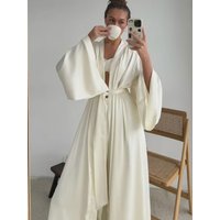 Cream Satin Kimono Robe Elegant Maxi Lounge Wrap Luxury Bridal Getting Ready Gown with Wide Sleeves Floor-Length Women's Kimonos