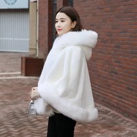 Schwarzer Pelzmantel für Damen, Neuer Winter-Schal im Cape-Stil, Kurzer Kunstfuchspelz, Dicker Kapuzen-Windbreaker, Warmer Kunstpelz-Umhang für Damen