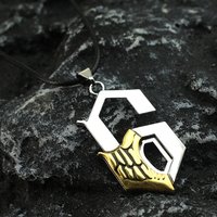Anime Bleach Ulquiorra Cifer Mask Necklace Fashion Kurosaki Ichigo Broken Masks Pendant Metal Choker Necklace Fans Cosplay Gifts