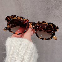 Wave Square Women Men Sunglasses Rectangle Designer Flower Sun Glasses Male Retro Black Lens Driving Fishing Cloud Eyewear