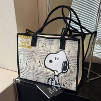 Cartoon Large Capacity Snoopy Women's Shoulder Bag Versatile Canvas Bag Student Commuting Tote Bag Outing Handbag