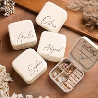 Personalized Large Name in Bottom Right Corner Jewelry Box, Custom Name Beige Jewelry Boxes, Bridesmaid Jewelry Box