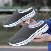Chaussures d'hiver décontractées en coton pour hommes, pantoufles de maison confortables et chaudes, demi-mocassins, chaussures de neige avec fourrure, chaussures plates légères à enfiler