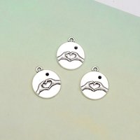 10pcs/Lot 18x16mm Vintage Hand Heart Charms Korean Love Gestures Pendants For DIY Necklace Jewelry Making Supplies Accessories