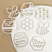 4 Pcs Bee Themed Cookie Cutter Honeycomb Beehive Biscuit Molds Cartoon Animal Insect Honeybee DIY Fondant Cake Baking Tools