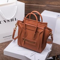Large Capacity Leather Face Crossbody Bag Women's 2026 New Retro Style Handbag Golden Classic Fashion Sensation