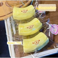 Banana bear shaped to relieve stress - Food grade silicone S 1Pc handmade Squishy with BUTTER texture