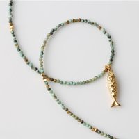 Fashionable and exquisite stainless steel small fish natural African pine bead necklace light luxury niche high-end feeling