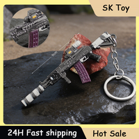 9cm Arena Breakout Gun Model Keychain AK102 Tactical Master Mini Alloy Keyring Game Pendant Gifts Collections Accessories