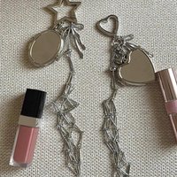 Metal Lip Gloss Holder Keychain with Compact Mirror Creative Lipstick Cover Keychain for Women
