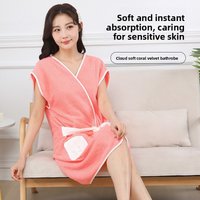 Sleeveless straps bathrobes can be worn in summer, bath skirts are soft, bath towels are soft, and home leisure straps bathrobes