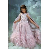 Elegant Customized Flower Girl Dress Sleeveless Appliques Tulle Ruffles Tiered Princess Pagean Skirts First Communion Gowns
