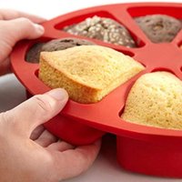8-Cavity Silicone Cake Pan Non-Stick Chocolate Cake Making Mold Triangle Scone Pan for Cornbread Brownies Muffins Kitchen Baking