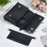 Praktischer Brieftascheneinsatz für Kettenriemen. Weicher PU-Geldbörseinsatz mit D-Ringen. Langlebiger Geldbörseinsatz, Organizer, Brieftaschen-Umrüst