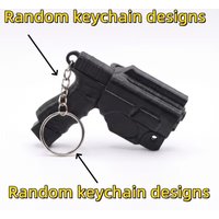 1Pcs Cool Handgun Keychains Accessories For Children And Men Holiday Gifts Mini Handgun Models Creative Stress Relief Toys