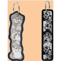 1pcs Gothic Skull Keychain for Motorcycle Cute Raccoon Key Chain for Women Men Cars Embroidery Key Tags Jewelry Gifts