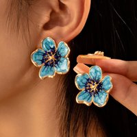 Vintage Drip Oil Flower Stud Earrings for Women Elegant Sweet Metal Petal Floral Earrings Banquet Wedding Jewelry Accessories
