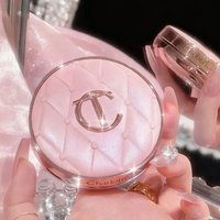 Charlotte Tilbury Shimmer Powder Air Cushion Lightweight Moisturizing Oil-controlling Creates Pore-free Makeup Star Same Make-up
