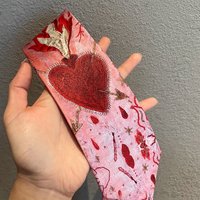1 PCS Vintage Gradient Pink Unique Heart Flame Scarf for Women, Flame Heart-shaped Pink Tie, Women's Daily Accessories