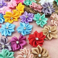 (50 teile/paket) 25mm Mix Farbe eingelegte Strass steine kleine Blume Mini handgemachte DIY Satin band Blumen Kopf Scrap booking Dekoration