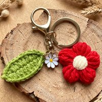 Handmade wool woven floral keychain DIY floral leaf keychain bag decorative pendant car keychain country-style gift