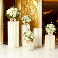 Białe papierowe cylindry na stół, 5 sztuk, wazony z tektury plaster miodu z płytką PVC, dekoracja stołu na wesele.