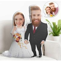 Wedding styling customized photo pillows, portrait pillows tailored for family, friends, and couples, perfect gifts and unique