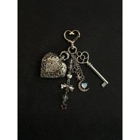 Original Hollow Heart Pocket Watch Chain keychain Design Steampunk Clock Vintage Necklace Pendant Jewelry Watch Men Women Gift