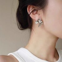 Women's Fashion Earrings, Simple Geometric Pleated Hammered Texture Earrings, Suitable for Daily Wear