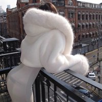 Faux manteaux de fourrure de renard femmes vestes de fourrure courte solide à capuche manches longues point ouvert épais chaud fourrure ample décontracté 2025 automne hiver