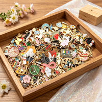 Random 4/8/15/25pcs Brooch Mixed Set Cute Animal Monster Enamel Badges Cartoon Anime Metal Pins Wholesale Jewelry Gifts for Kids