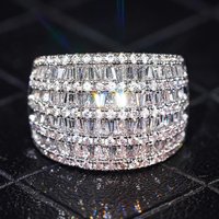 Huitan Shiny Trapezoid Shaped Zirconia Rings for Women Luxury Wide Finger Jewelry Gorgeous Silver Color Jewelry for Anniversary