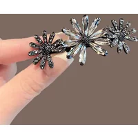 Korean Style Crystal Daisy Flower Hair Clip Spring Clip High-end Women's Back of Head Half-tied Hairpin Alloy Hair Accessories