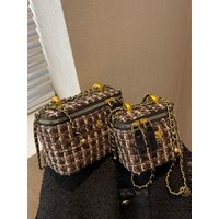 Versatile Woolen Box Bag Women's 2024 New Design Chain Crossbody Bag Autumn Winter Fashionable Ladies Handbag