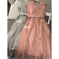 Women's French Gentle Style V-neck Sleeveless Silk Dress Waist Cinched Long Dress