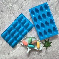Creative oval shaped silicone baking mold for chocolate cake, suitable for chocolate, candy, jelly, ice tray
