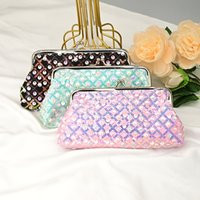 Ladies' Fashion Glitter Handbag with Kiss Lock, Large Capacity, Zero Wallet Banquet Bag, Versatile for Daily Use