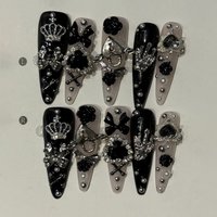 10Pcs Handmade Metallic Fashion Manicure Full Cover Rhinestone Heart Bow Powerful Design Reusable Nail Stickers Spice Cool Nails