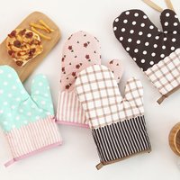 1PS Pastoral style thickened grid microwave oven insulation gloves Microwave oven gloves Heat resistant gloves
