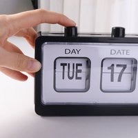 Electronic Manual Page-flipping Calendar Clock Vintage Desktop Display Mechanical Alarm Clock Date Week Multifunctional
