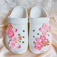 Sweet Cute Girly Charms Designer Elegant Vintage Sakura Style Shoe Jewelry All-match Flower Shoe Charms for Hole Shoes Hot Sale