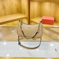 Elegant Women's Leather Classic Designer Shoulder Tote Bag Luxury Fashion Crossbody Handbag For Modern Outfits Diaper Bags