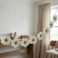 Handmade Crochet Daisy Flower Garland Banner Boho Floral Wall Hanging for Mother's Day Home Living Room Bedroom Decor 8 Flowers